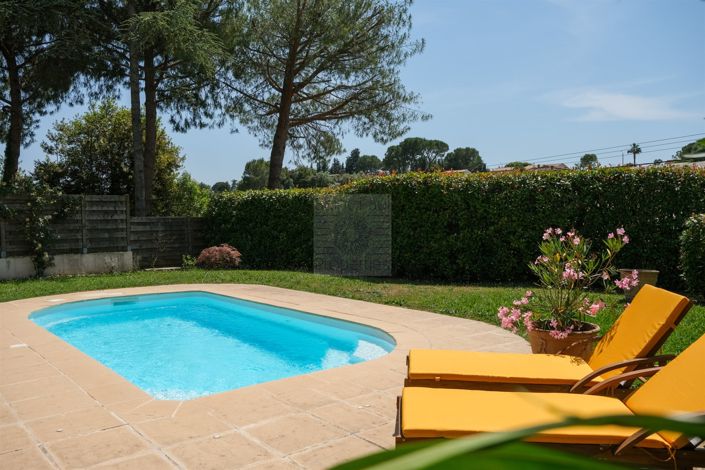 Image No.17-3 Bed House for sale