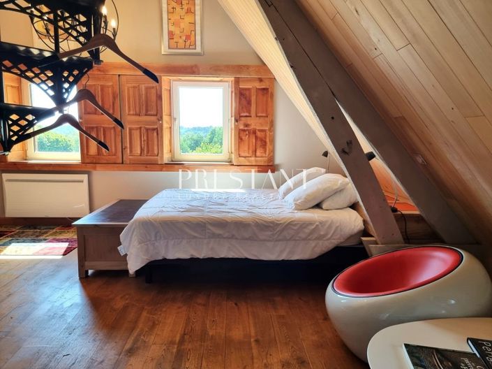 Image No.6-7 Bed Property for sale