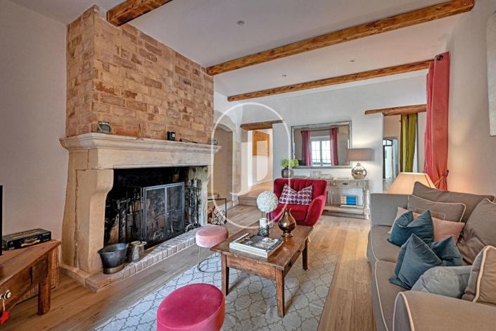 Image No.3-4 Bed House for sale