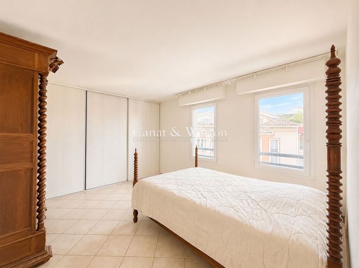 Image No.11-3 Bed Apartment for sale