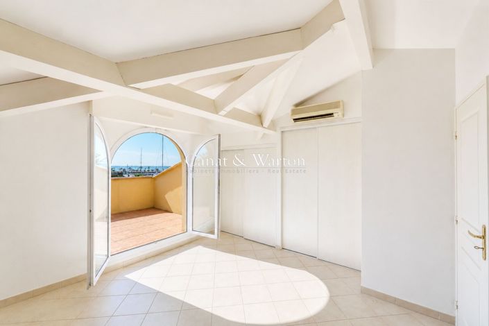 Image No.15-3 Bed Apartment for sale