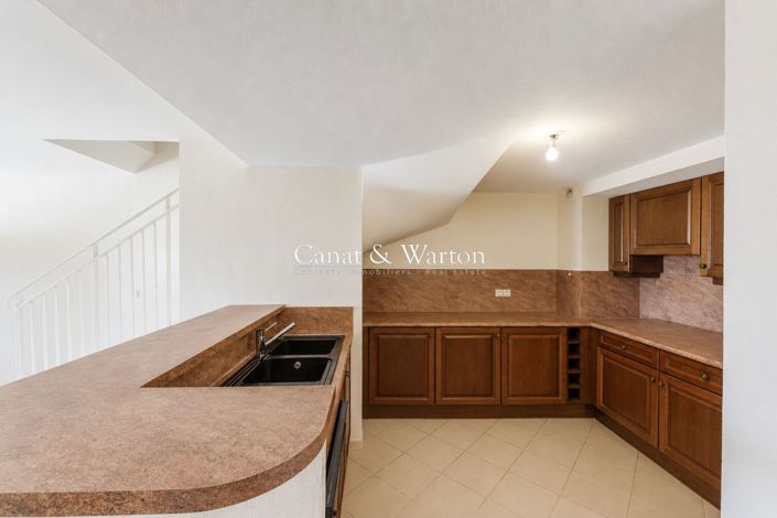 Image No.9-3 Bed Apartment for sale