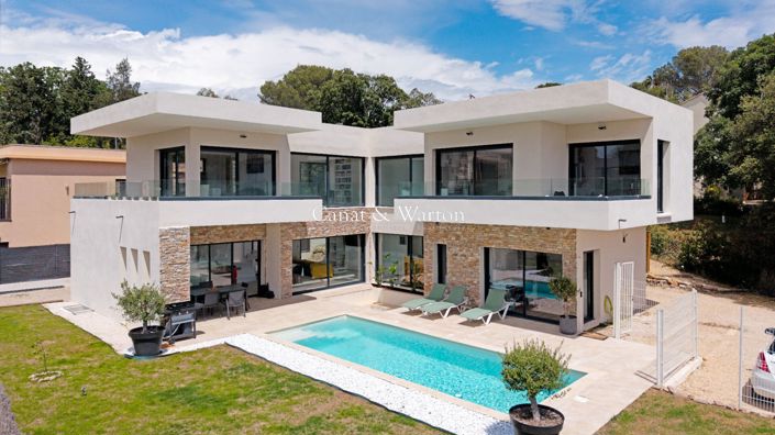 Image No.2-6 Bed House for sale