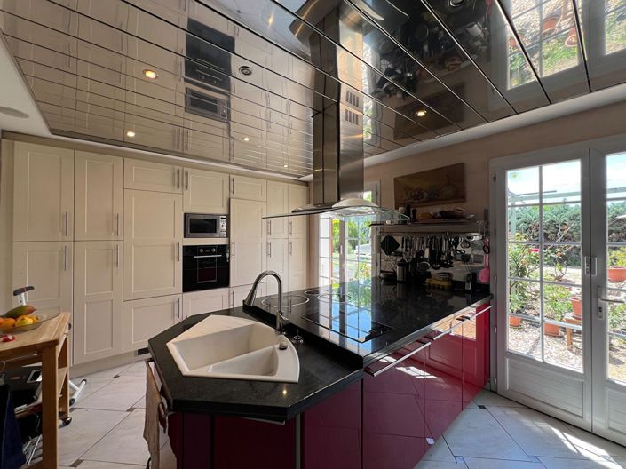 Image No.7-4 Bed House for sale