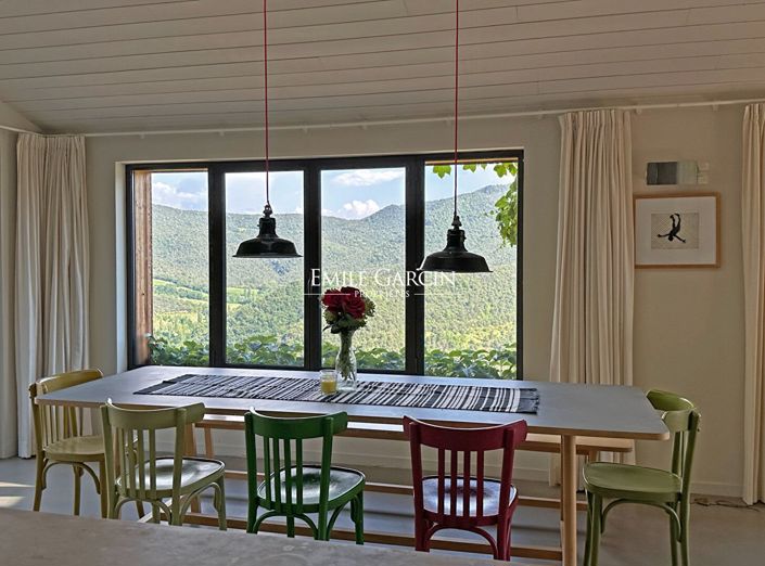 Image No.8-5 Bed House for sale