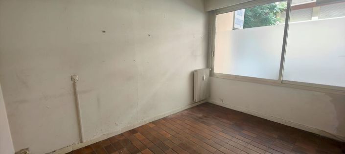 Image No.5-House for sale
