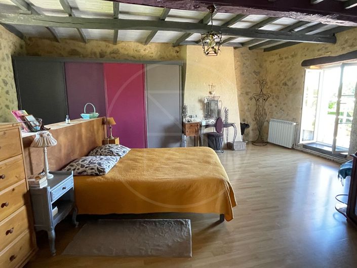 Image No.14-4 Bed House for sale