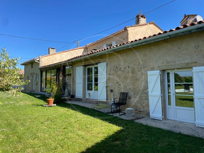 Image No.17-4 Bed House for sale