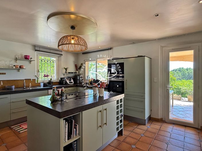 Image No.14-4 Bed House for sale