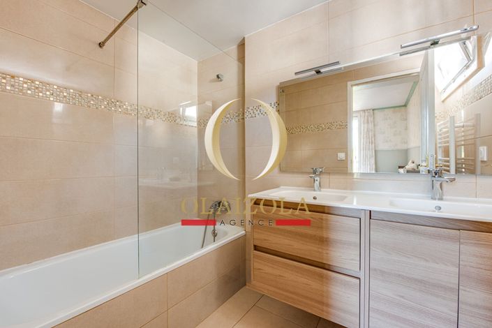 Image No.7-3 Bed Apartment for sale