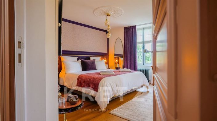Image No.17-5 Bed Property for sale