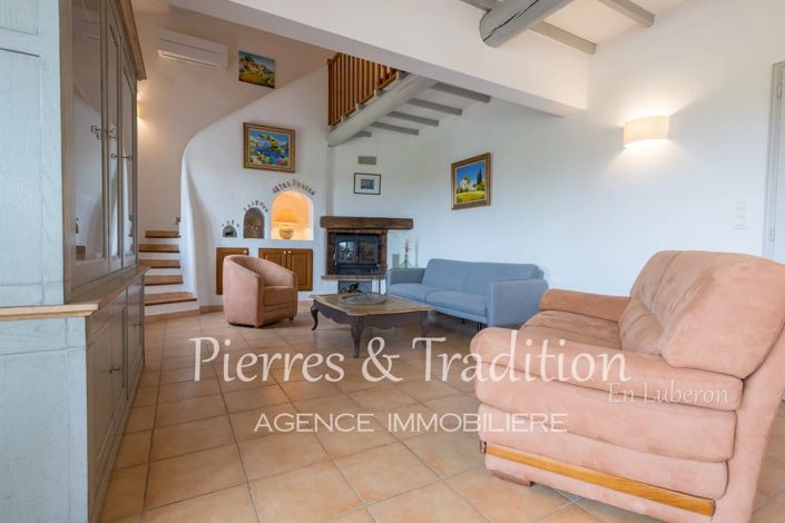 Image No.5-5 Bed House for sale