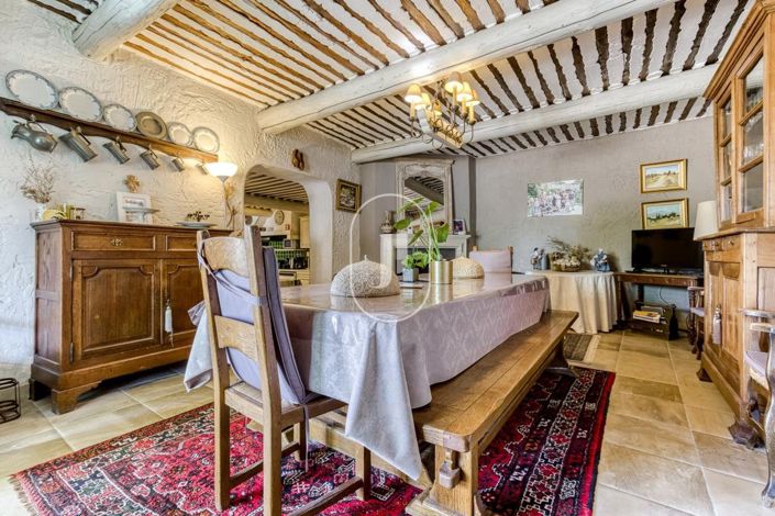 Image No.7-7 Bed House for sale