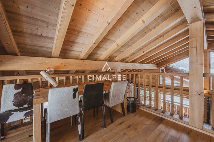 Image No.16-4 Bed House for sale
