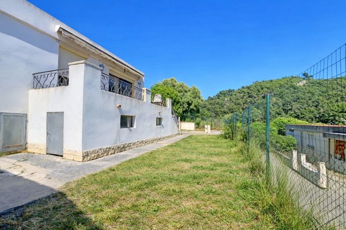 Image No.12-2 Bed House for sale