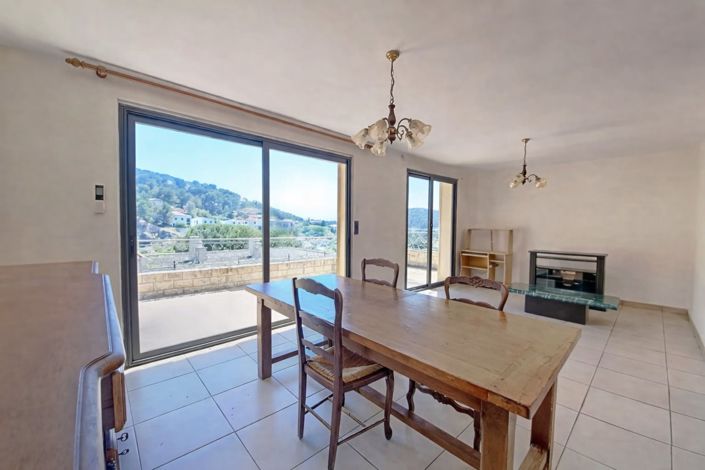 Image No.3-2 Bed House for sale