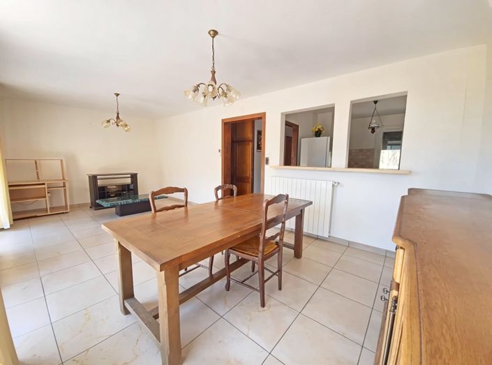Image No.4-2 Bed House for sale