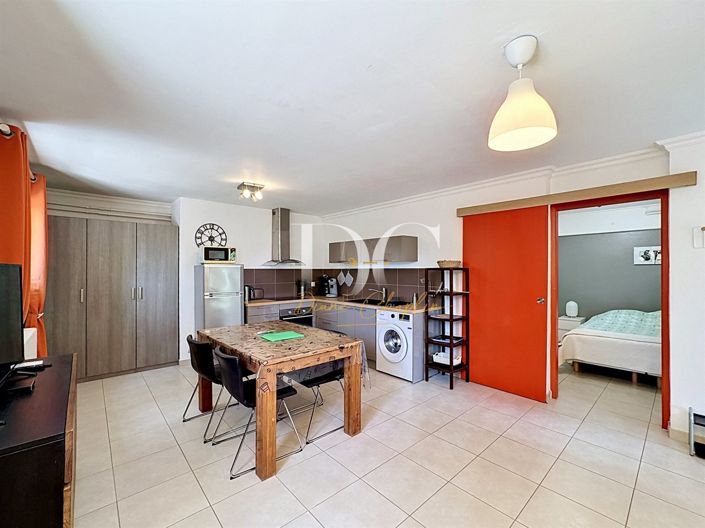 Image No.16-5 Bed House for sale