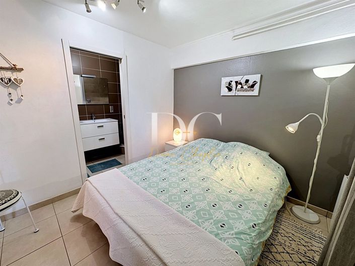 Image No.17-5 Bed House for sale