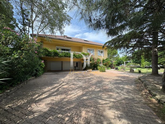 Image No.21-5 Bed House for sale