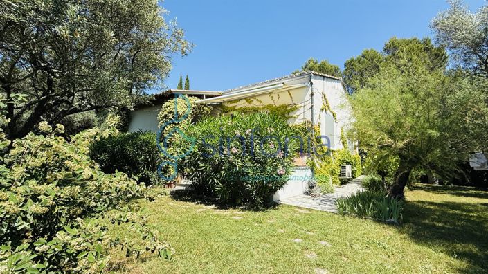 Image No.4-Maison de 2 chambres à vendre à Uzès