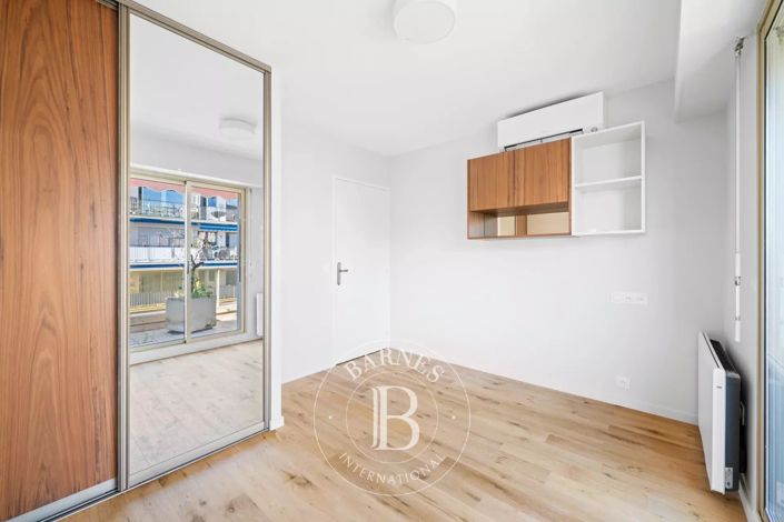 Image No.17-3 Bed Apartment for sale