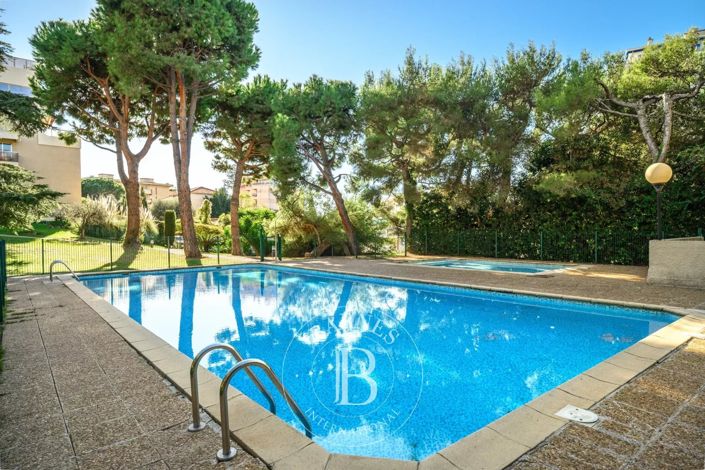 Image No.19-3 Bed Apartment for sale