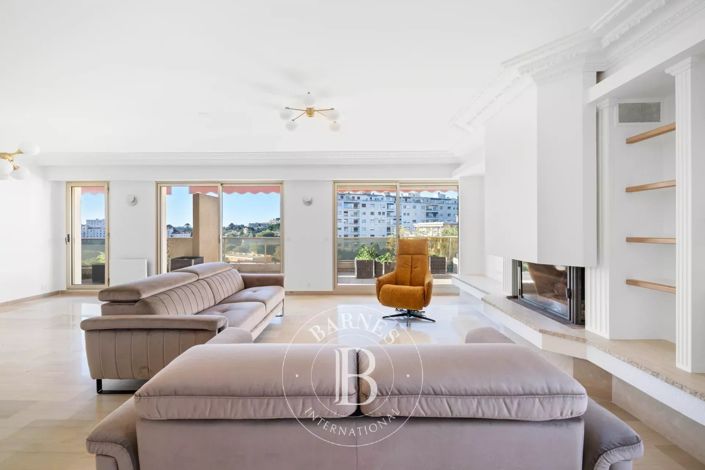 Image No.5-3 Bed Apartment for sale