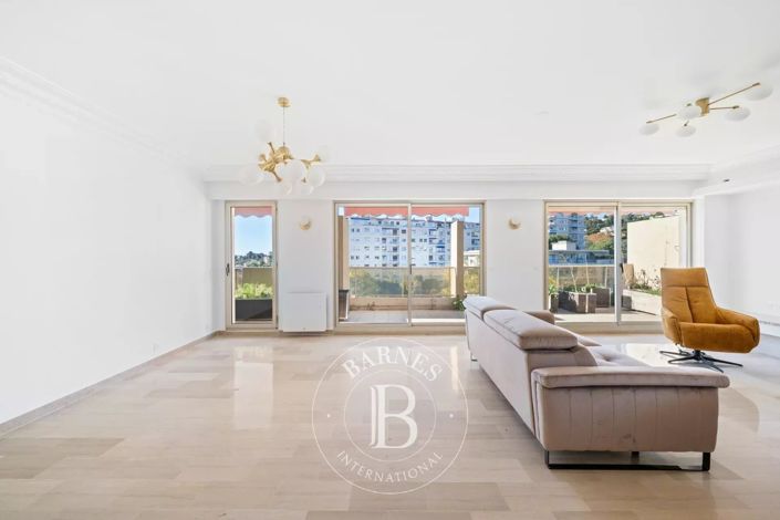 Image No.7-3 Bed Apartment for sale