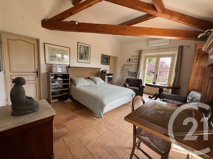 Image No.17-7 Bed House for sale