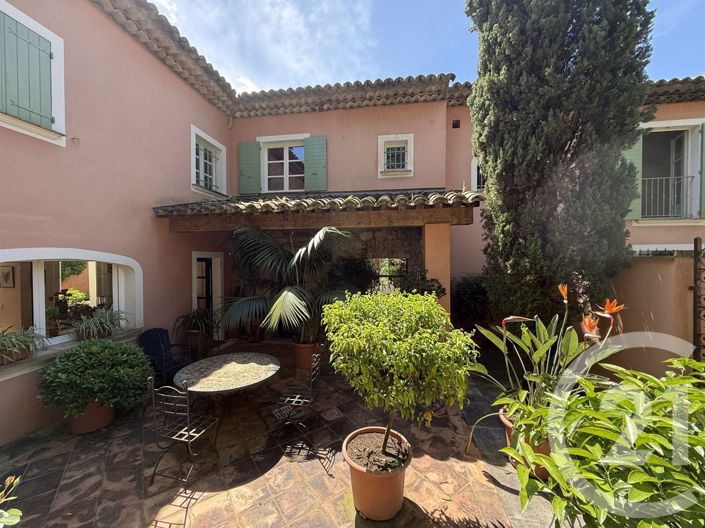 Image No.4-7 Bed House for sale