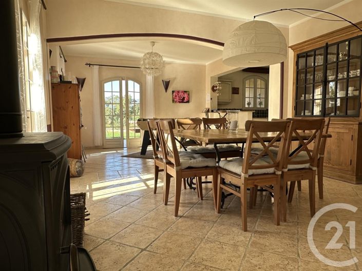 Image No.10-5 Bed House for sale