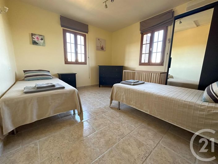Image No.21-5 Bed House for sale