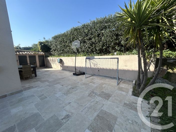 Image No.10-4 Bed House for sale
