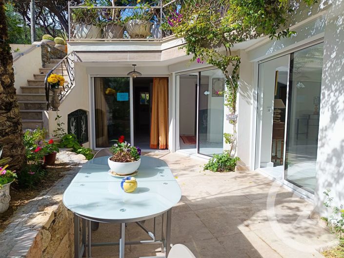 Image No.2-3 Bed House for sale
