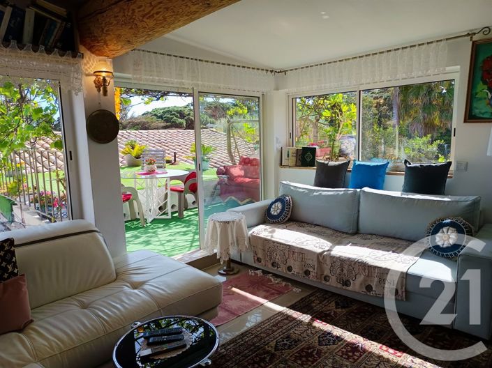 Image No.7-3 Bed House for sale