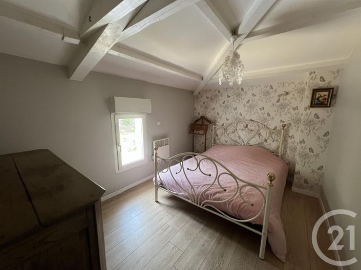 Image No.12-5 Bed House for sale