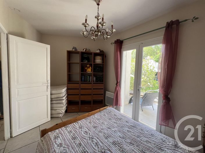 Image No.6-5 Bed House for sale