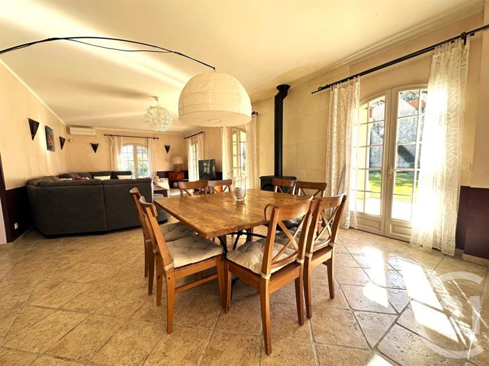Image No.9-5 Bed House for sale