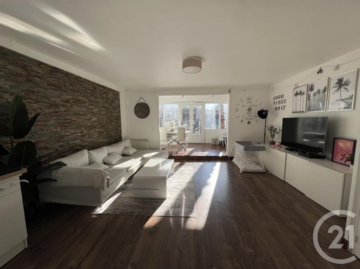 Image No.2-2 Bed House for sale