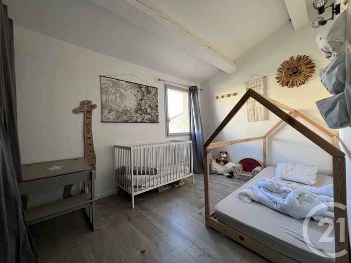 Image No.8-2 Bed House for sale