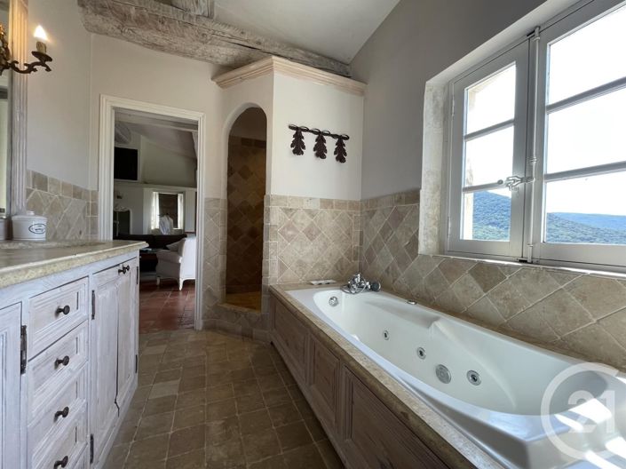 Image No.17-6 Bed House for sale
