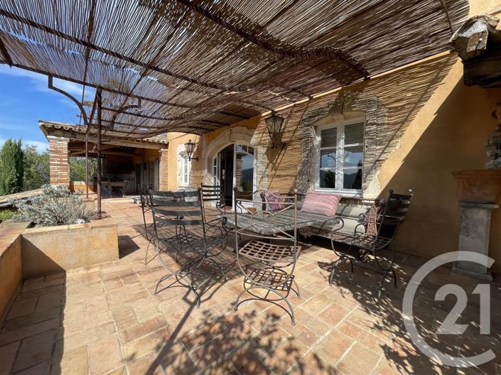 Image No.18-6 Bed House for sale