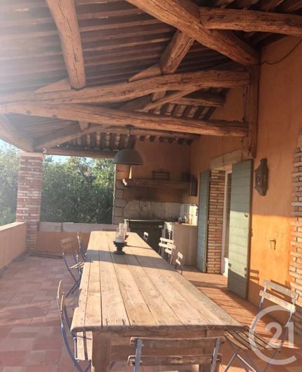 Image No.19-6 Bed House for sale