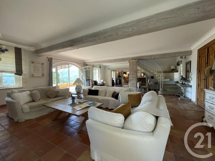 Image No.6-6 Bed House for sale