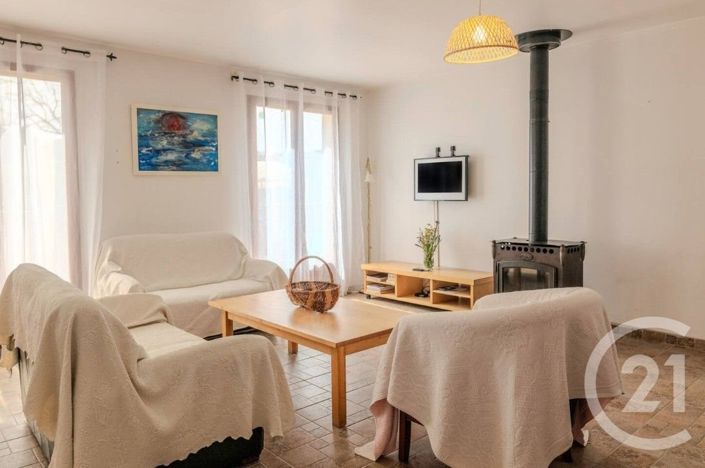 Image No.25-8 Bed House for sale