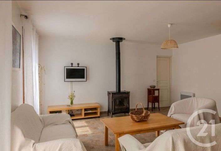 Image No.26-8 Bed House for sale