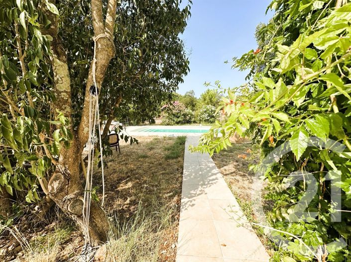 Image No.7-8 Bed House for sale