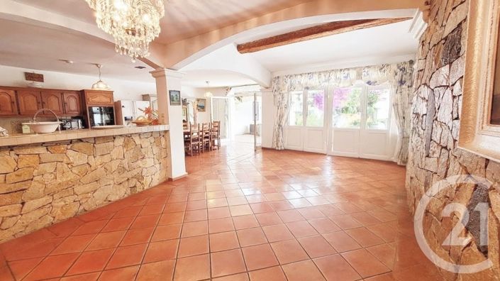 Image No.3-6 Bed House for sale