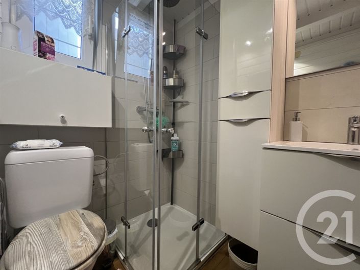 Image No.7-3 Bed House for sale